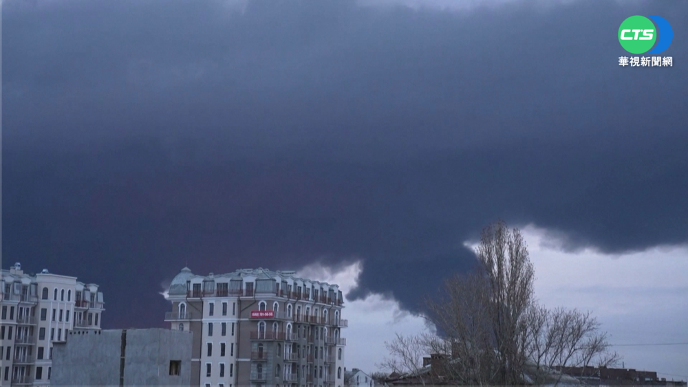 俄飛彈轟炸! 港都敖德薩大片烏雲罩頂