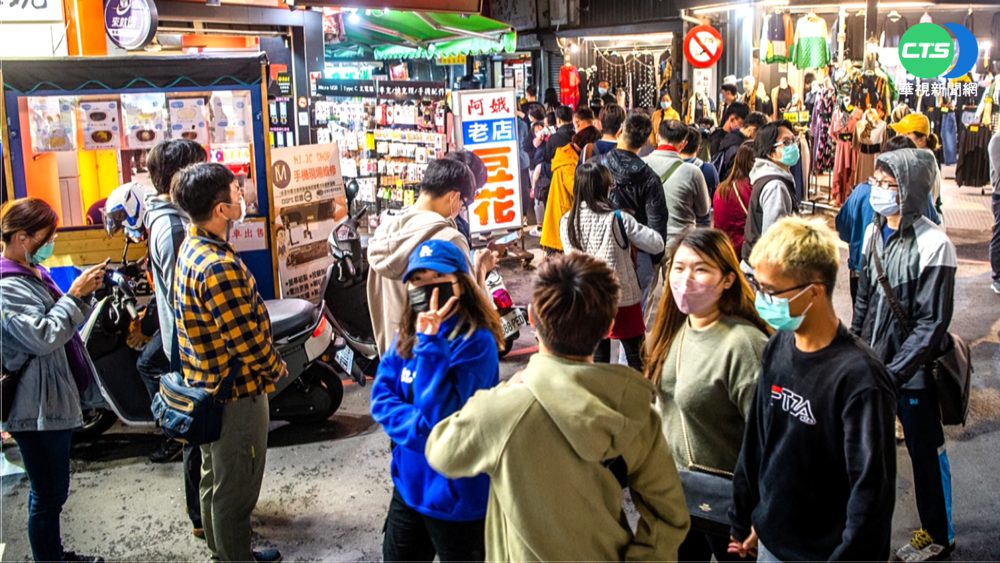 嘉義文化路夜市爆人潮 地方急派員宣導