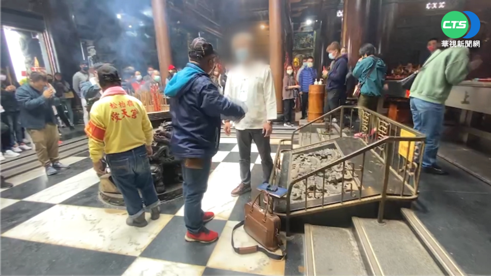 擋參拜路線被勸 男不滿與廟方爆衝突