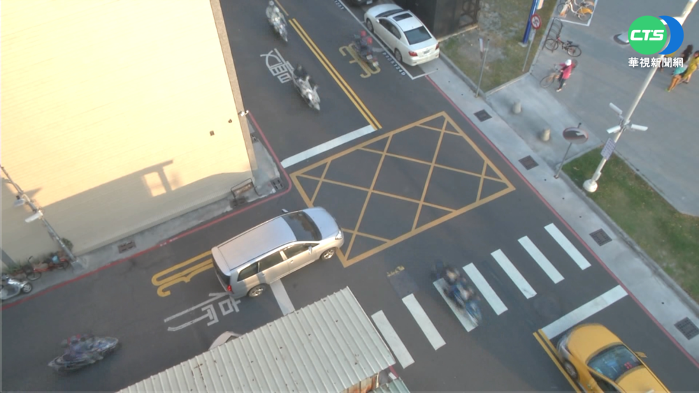 綠園道無號誌路段 成"過不了的馬路"