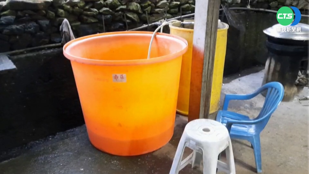 2歲女童家門前玩耍 不慎掉入水桶溺斃