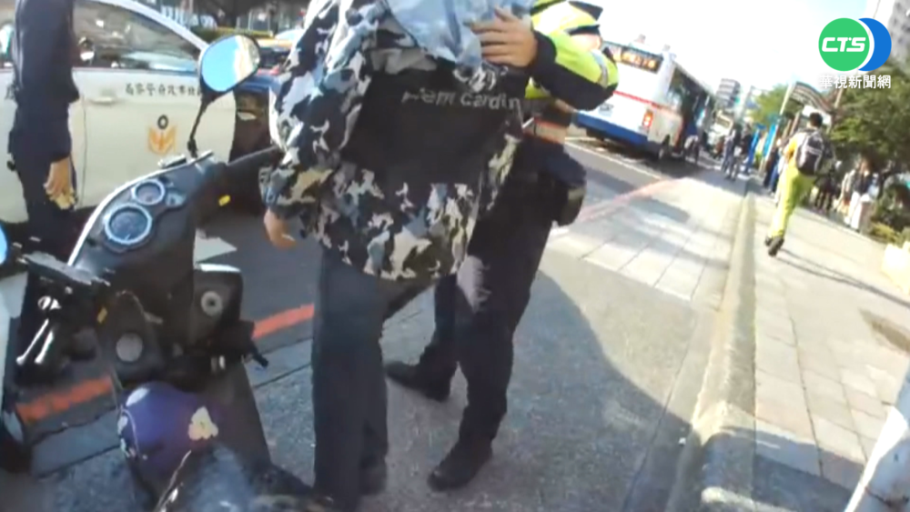 謊報身分"倒背如流" 警眼尖識破逮通緝犯