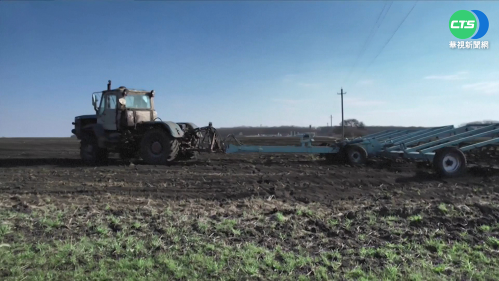 哈爾科夫遭俄轟炸 農民留守堅持耕作