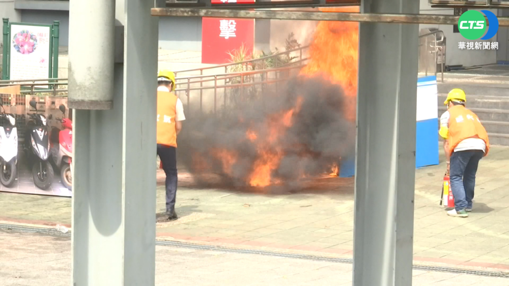 教學戰時守則 "全民國防手冊範本"曝光!