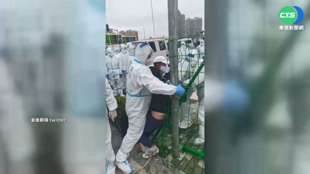 上海強徵民宅隔離 多社區爆警民衝突
