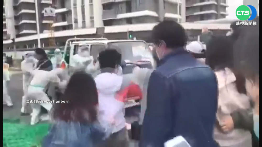 上海人反了?! 社區"自主解封"民眾衝街頭