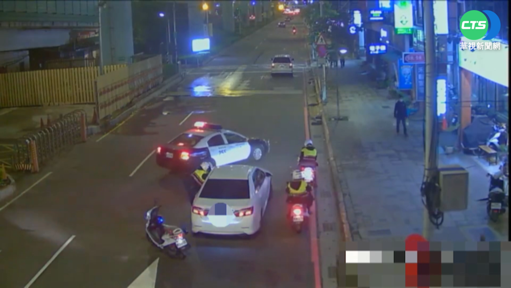 攔查違停車 嫌趁機"搓"毒 遭鷹眼警識破!