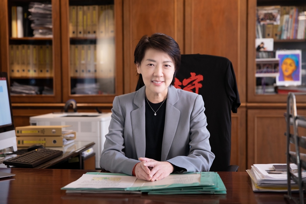 黃珊珊獲兩年半來首次「休假」今晚直播聊居隔