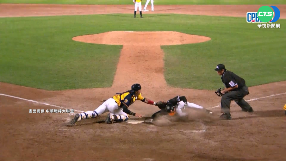 贏球變和局! 統一"餅總"怒摔帽遭驅逐