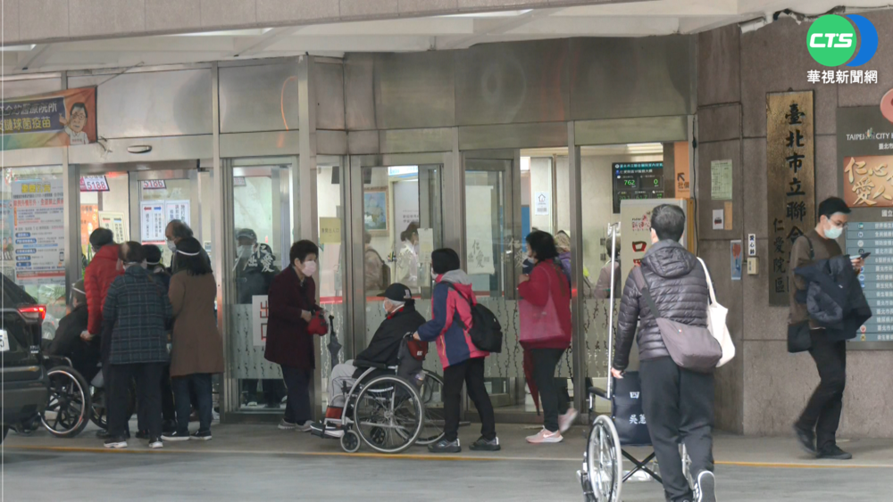 首例童染疫亡 指揮中心宣布"2歲童條款"