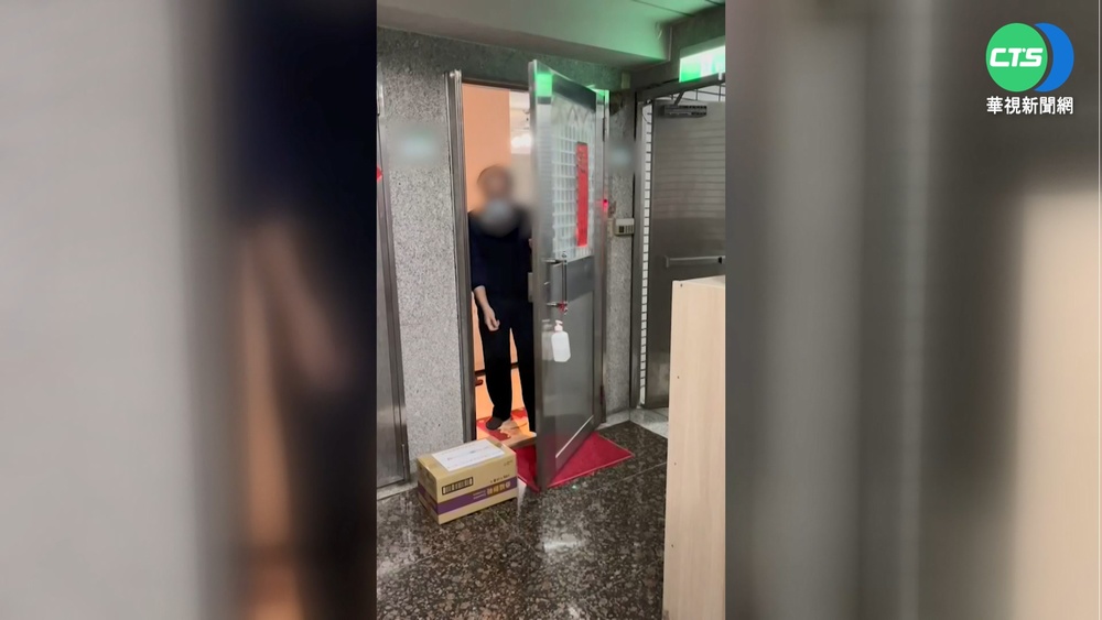 居照「無對講機公寓」怎開門取藥？ 陳時中：丟鑰匙