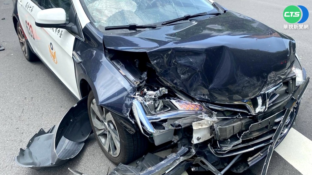 警押解毒犯挨撞! 駕駛未禮讓擊落警車釀2傷