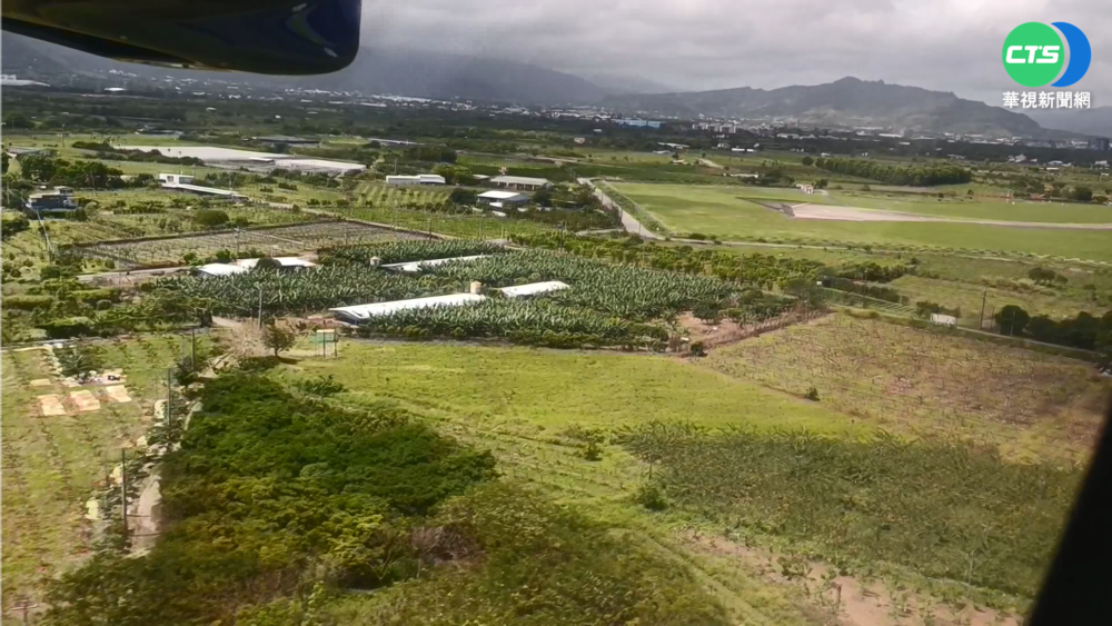 全台首創"飛機遊覽" 空中悠遊花東縱谷