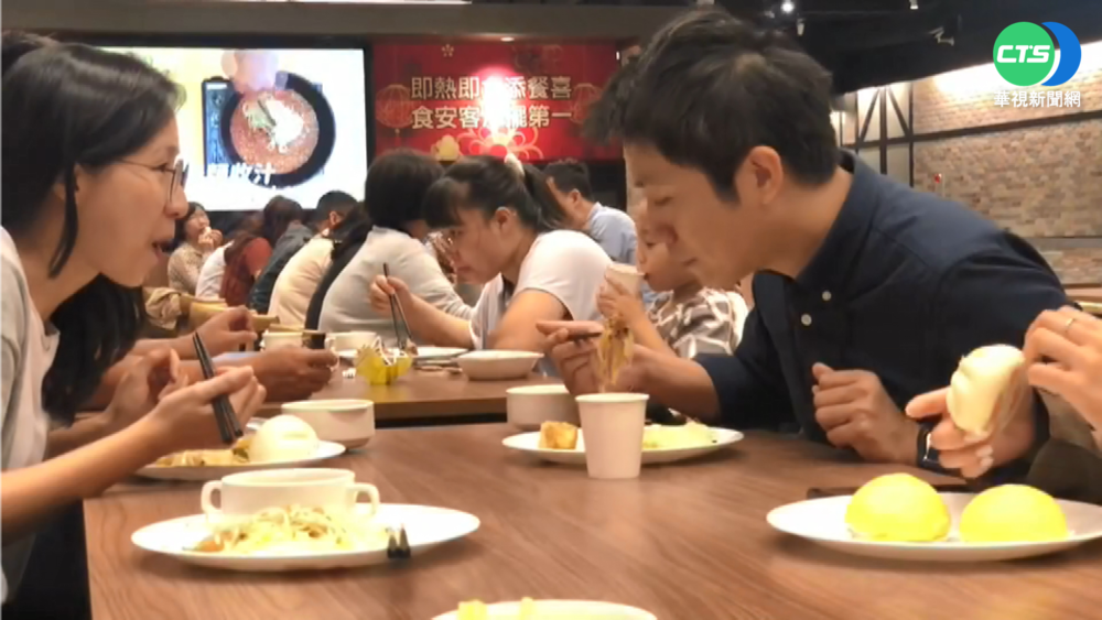 只要128元! 台南食品觀光廠讓你吃到飽