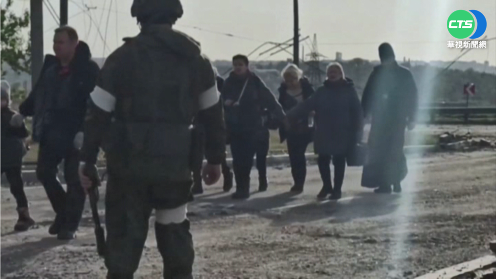 俄羅斯公布影片 稱速鋼鐵廠平民撤離