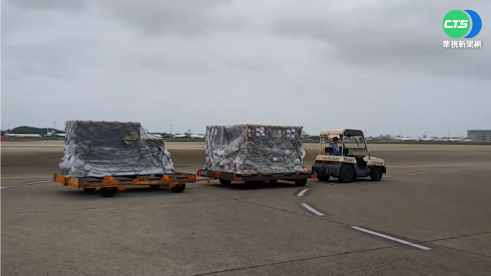 成人185.7萬劑BNT抵台 供青少年接種追加劑