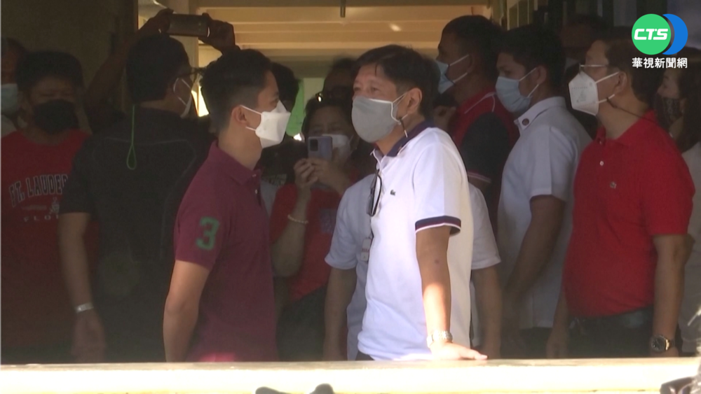 菲大選登場 前獨裁者之子"小馬可仕"勝算大