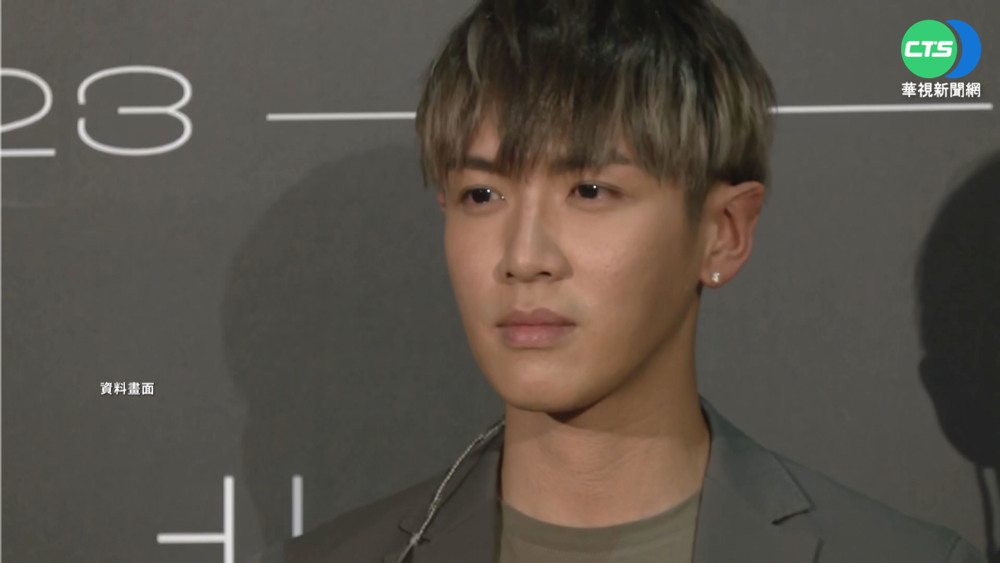 柯震東PO照"快篩陽" 經紀人證實PCR確診