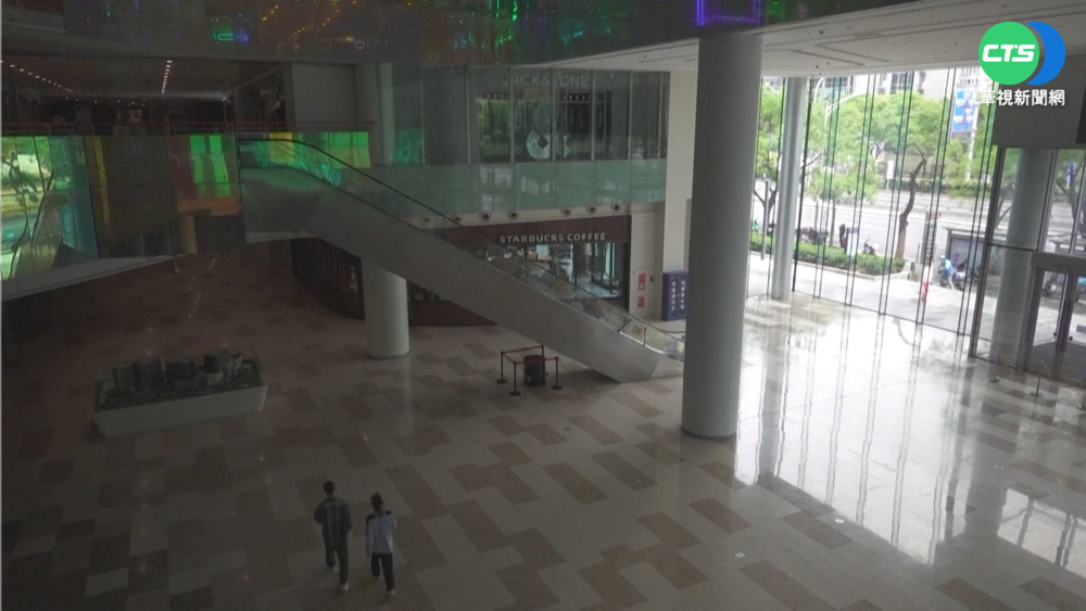 北京疫燒! 餐廳禁內用 購物中心空蕩蕩