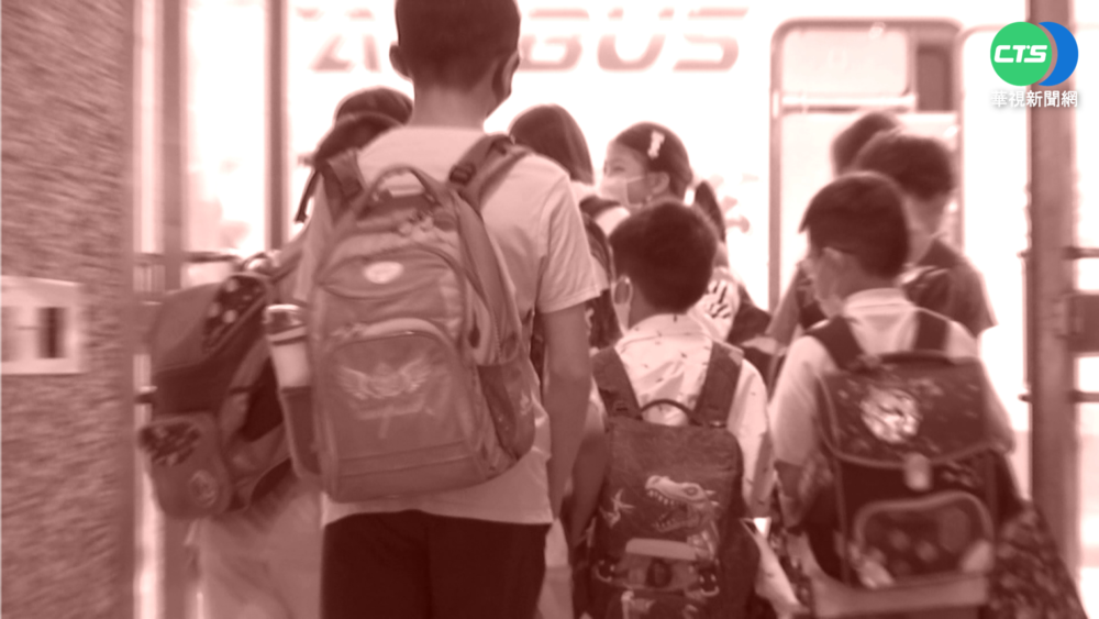 疫情嚴峻 立院法制局籲"高中以下停課至月底"