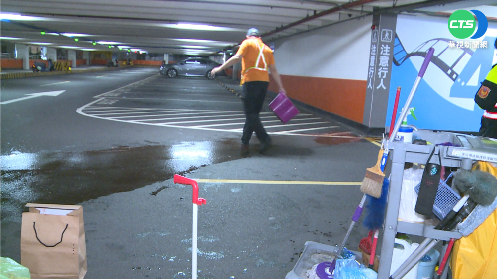 西門町爆砍人! 2男停車場遭5煞砍傷求救