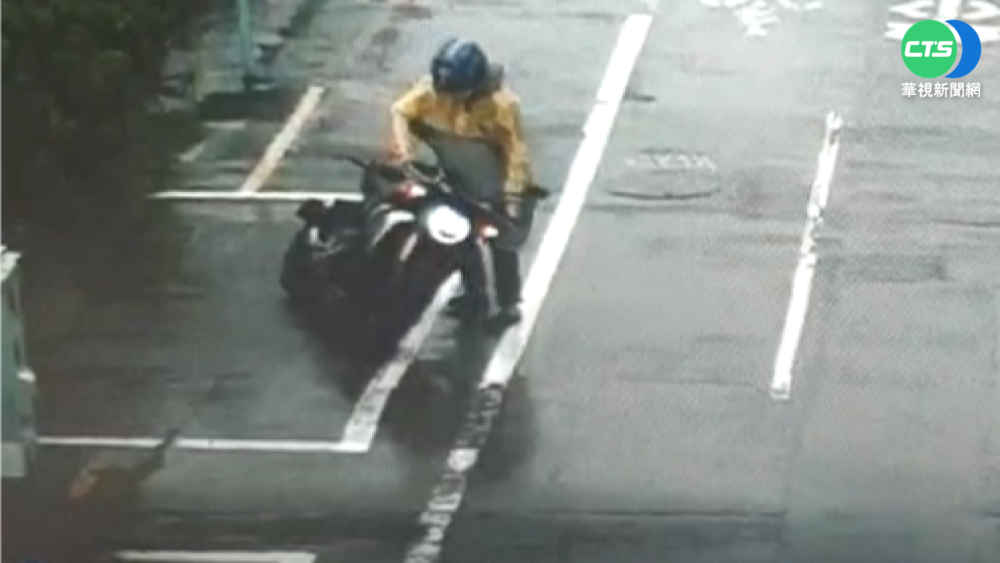 騎士放倒機車謊稱自摔 警識破阻詐保