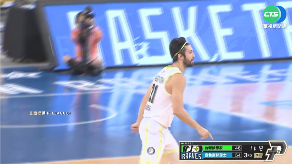 簡浩末節狂下"三分雨" 夢想家驚奇逆轉勇士