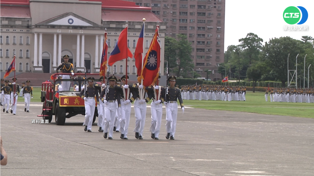 陸軍官校多人染疫 校方駁"校慶練閱兵害的"