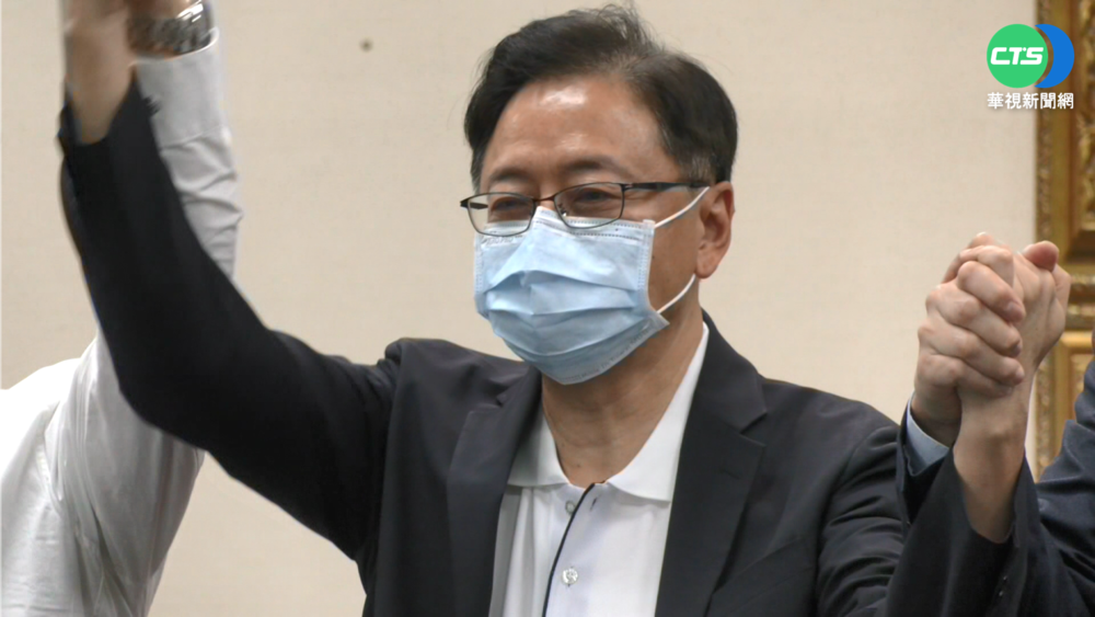 邱奕勝退群後現身 沒有約!張善政拜會破局