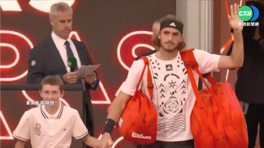 法網"希臘男神"巴黎苦戰 先輸2後贏3逆轉勝