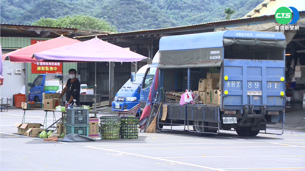 客少休攤遭傳"多攤商確診" 田中市場生意慘