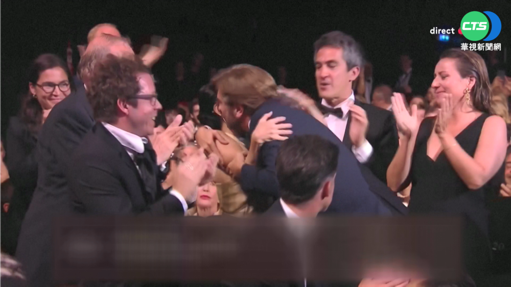 坎城影展閉幕 宋康昊憑"嬰兒轉運站"封帝