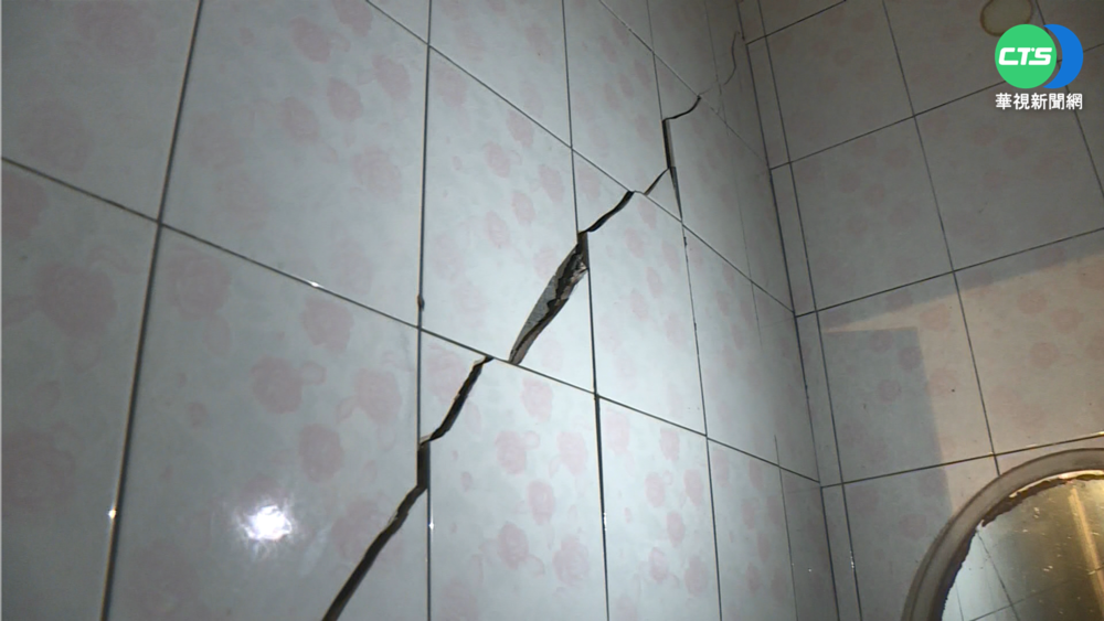 基隆東和大樓屋齡逾60年 鋼筋裸露地基下陷