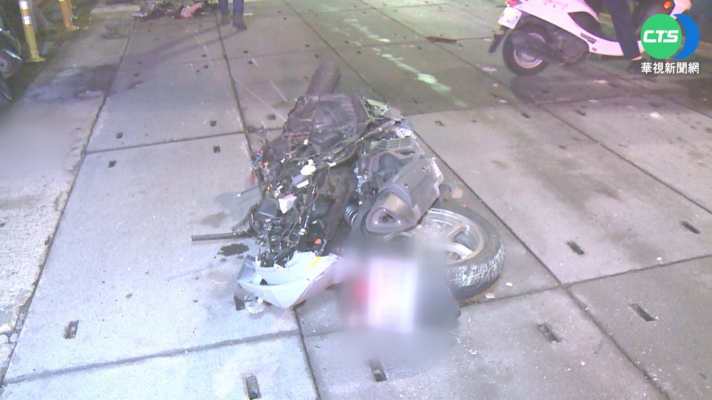 騎士自撞身亡 疑北捷萬大路施工路不平