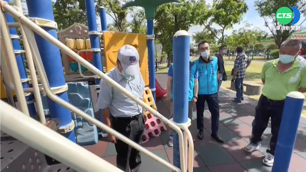 恐怖溜滑梯! 暗藏綁西瓜刀 5歲童慘濺血