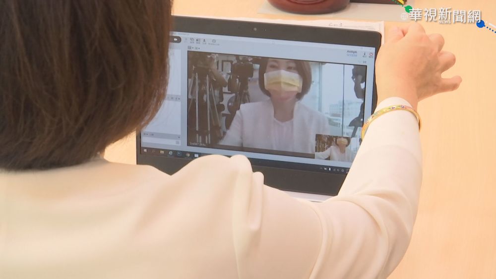 忘關視訊鏡頭洩隱私？網友狂推一定要遮