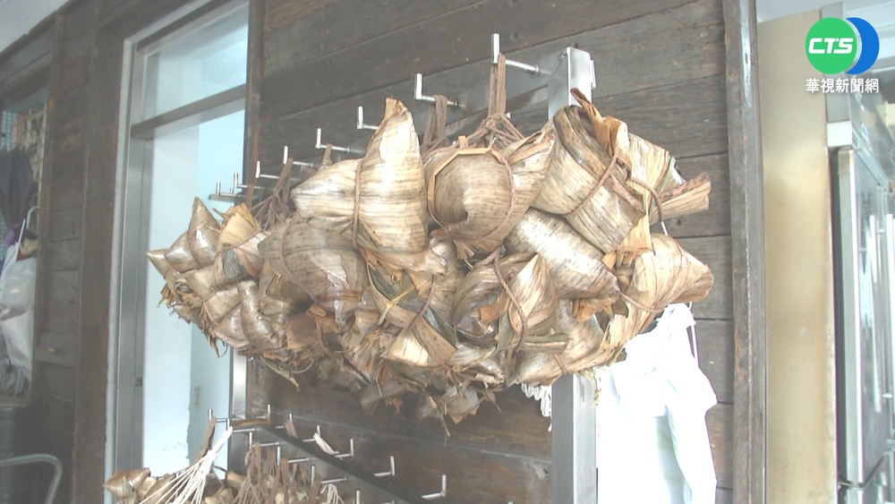 肉粽名店應景熱賣 民眾上門一買好幾串