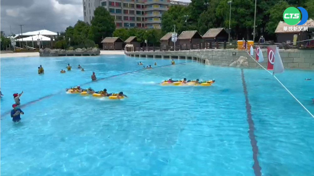 端午節飆高溫 樂園舉辦應景"人體龍舟賽"