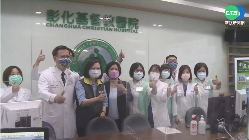 視察彰基 總統:兒童專責病床將達750床