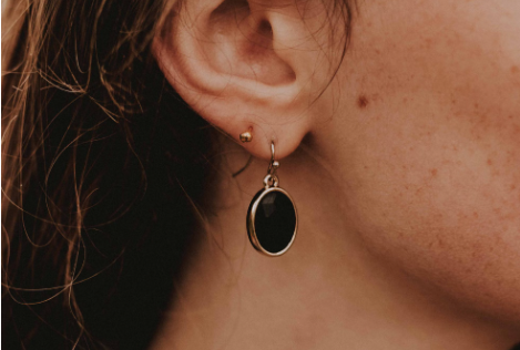 戴耳環戴到差點死掉? 眾網友:我也有過!