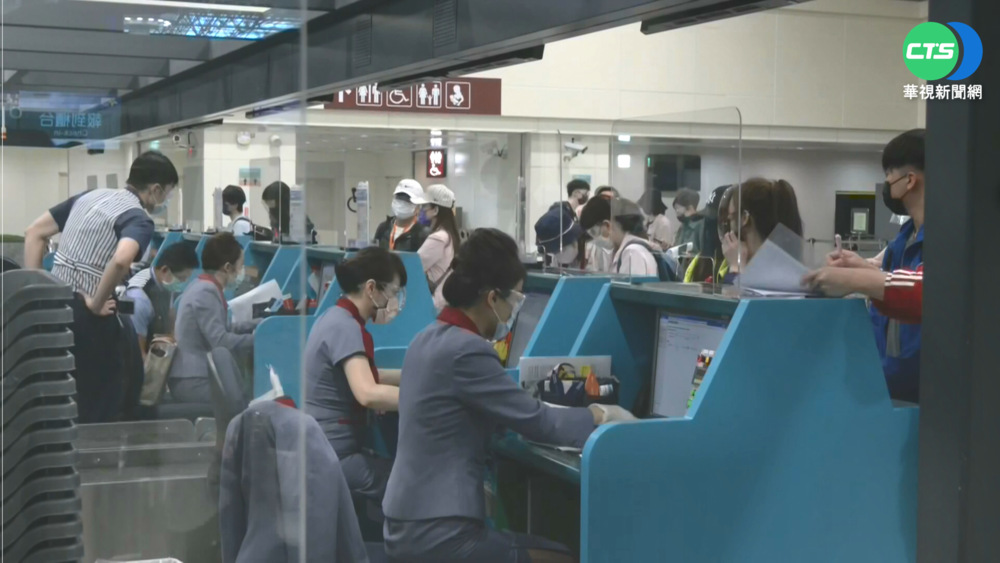 明年行事曆出爐 春節放10天 總放假日116天