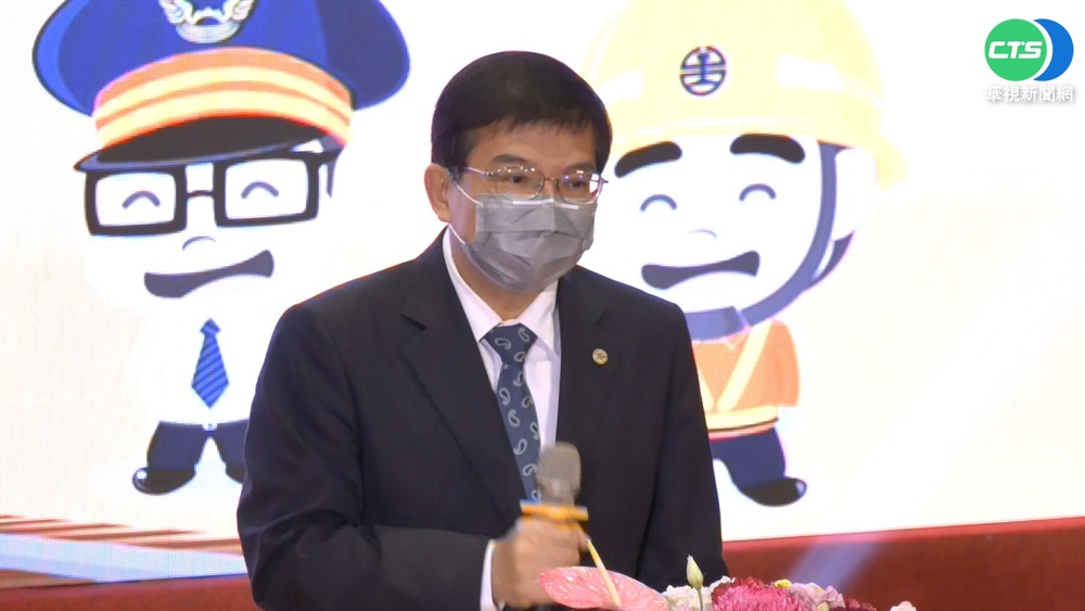 開放觀光客有譜? 王國材:團進團出 打滿3劑