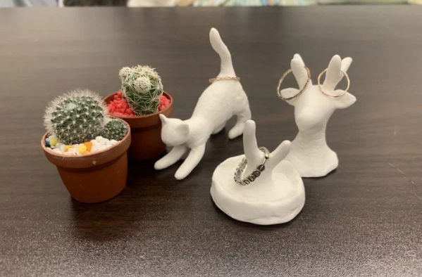 原PO男友手工戒指架(圖/翻攝Dcard)