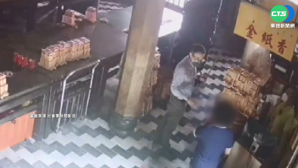 沒戴好口罩遭勸爆口角 婦嗆廟公"管太多"