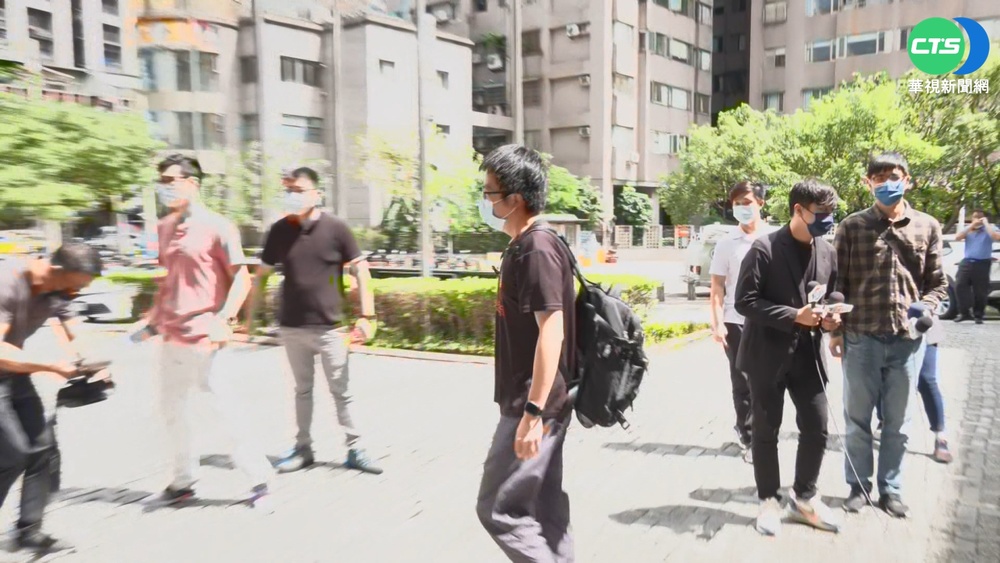 "沒法派車要通知1922" 恩恩爸質疑譯文漏