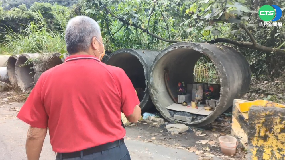 神明住膠囊旅館?! "涵管土地公廟"奇觀