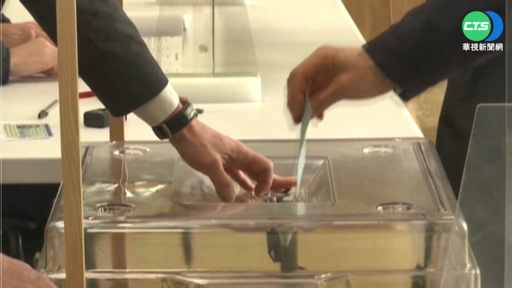 法國會首輪官方結果 馬克宏"中間派"略勝