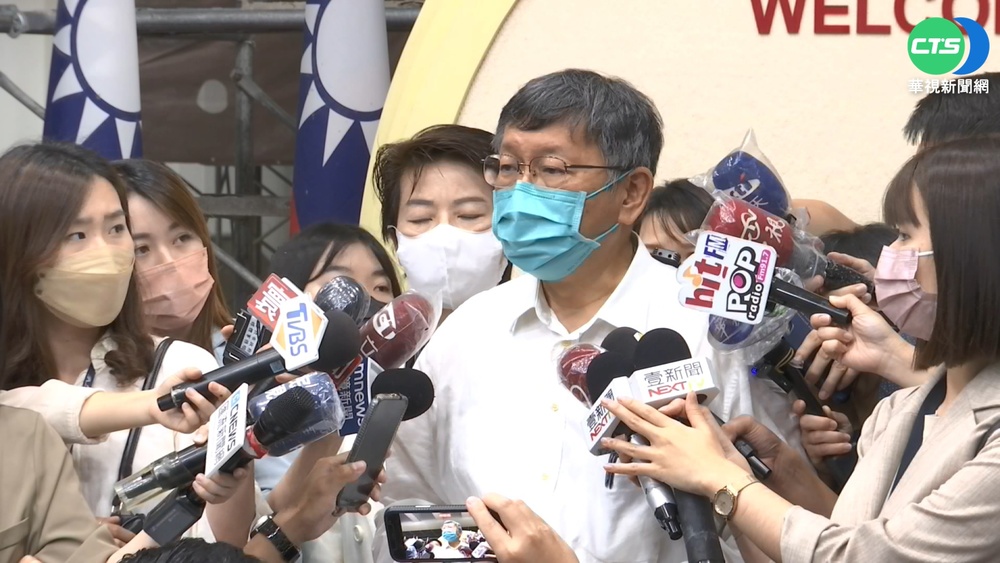 槓上!苗博雅要求官員唸推文 柯轟:訕笑羞辱