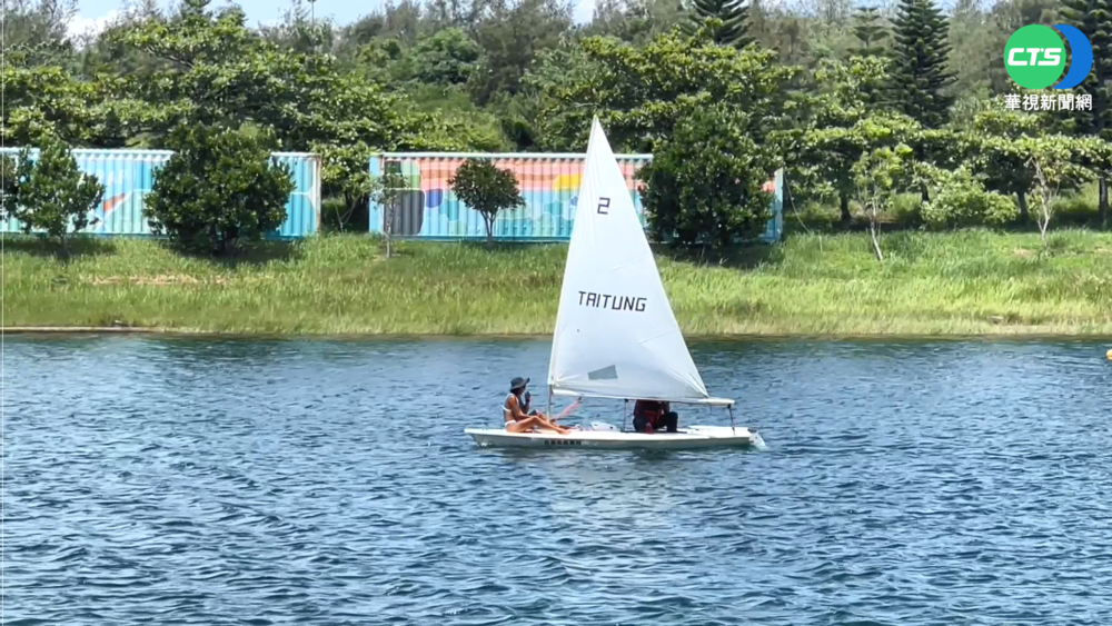 活水湖游泳遭吹哨阻 龍應台:像抓現行犯