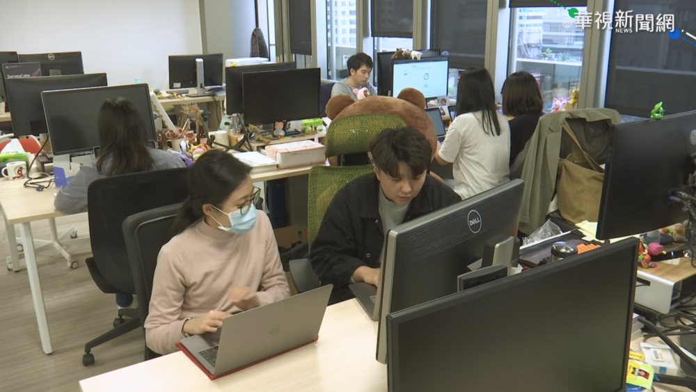 比主管早下班不禮貌？網一面倒:可以準時走